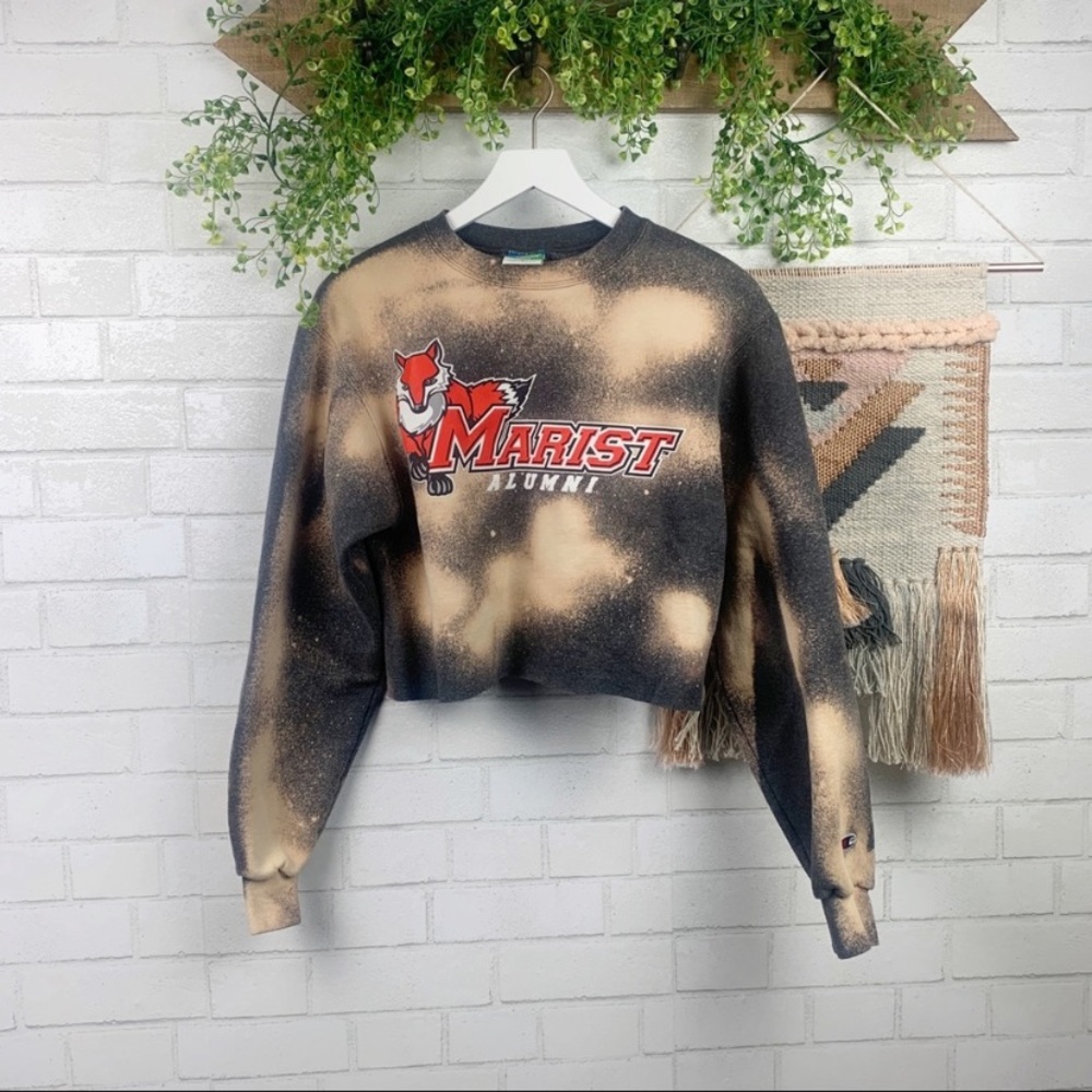 Champion “Marist Alumni” Bleached Crewneck